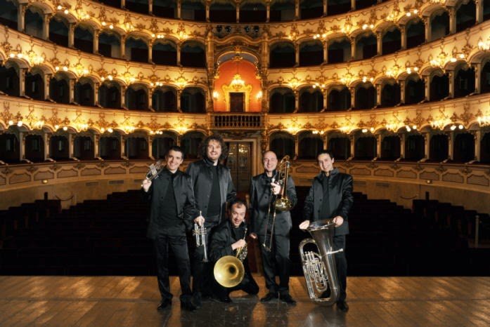 notturni in villa, al castello sforzesco di milano Gomalan Brass Quintet