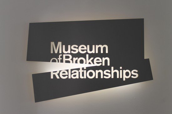 Musei da visitare a San Valentino: Museo delle relazioni finite - Museum of Broken Relationships Zagabria