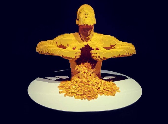 Cosa fare a Milano sabato 5 novembre: mostra The Art of the Brick con le opere in LEGO di Nathan Sawaya