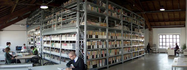 DOCVA a Milano una biblioteca speciale