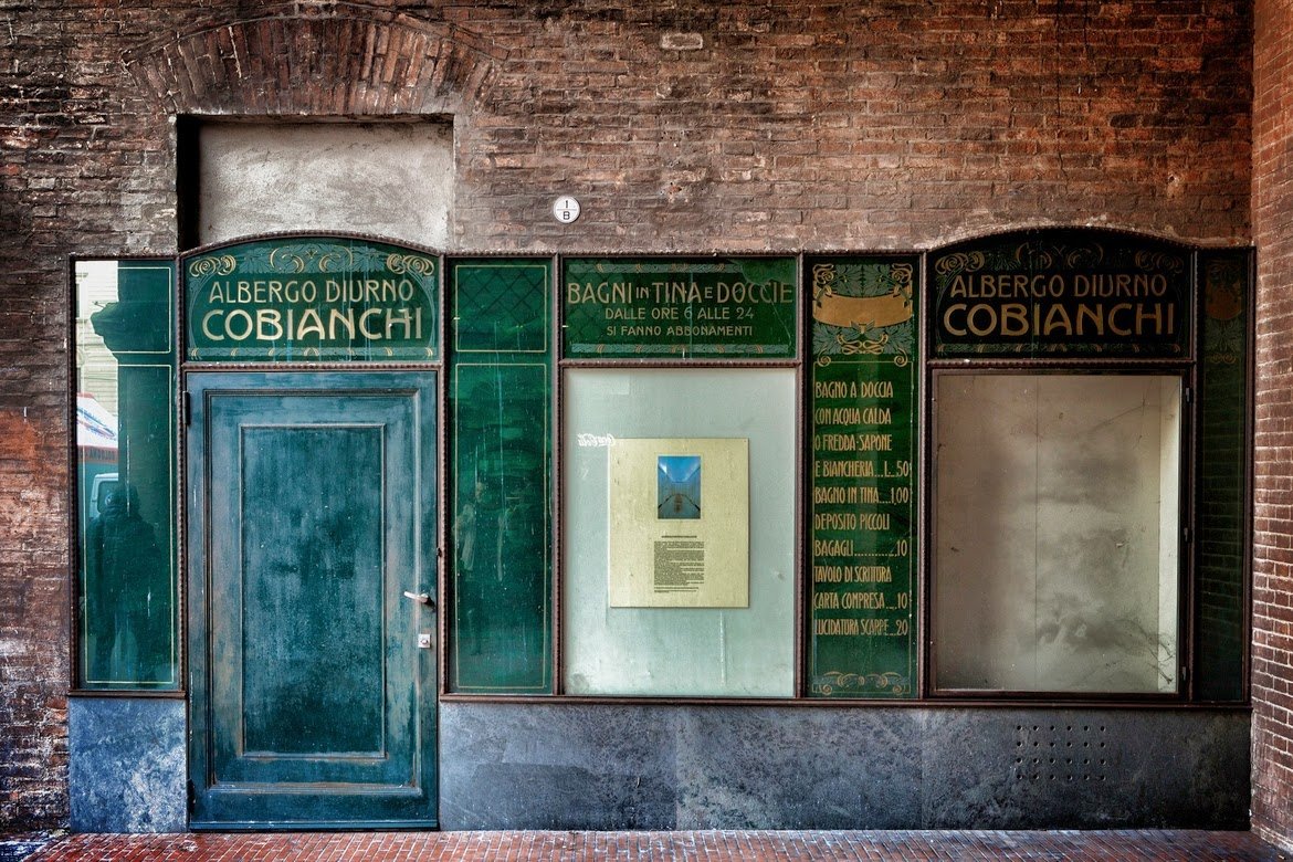 albergo diurno Cobianchi: storia e aneddoti curiosi