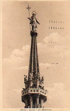 Cartolina d'epoca della Madonnina del Duomo