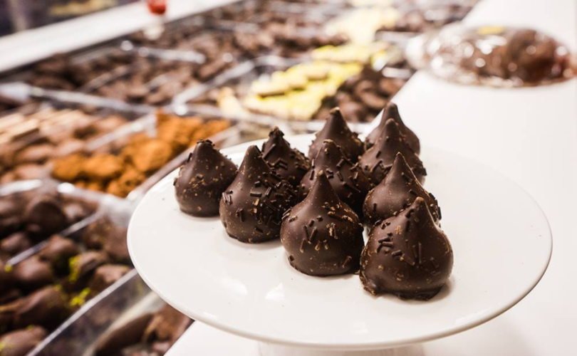 Salon du Chocolat, dal 13 al 15 febbraio a Milano l’evento internazionale che raduna i maitre chocolatier e le eccellenze del settore.