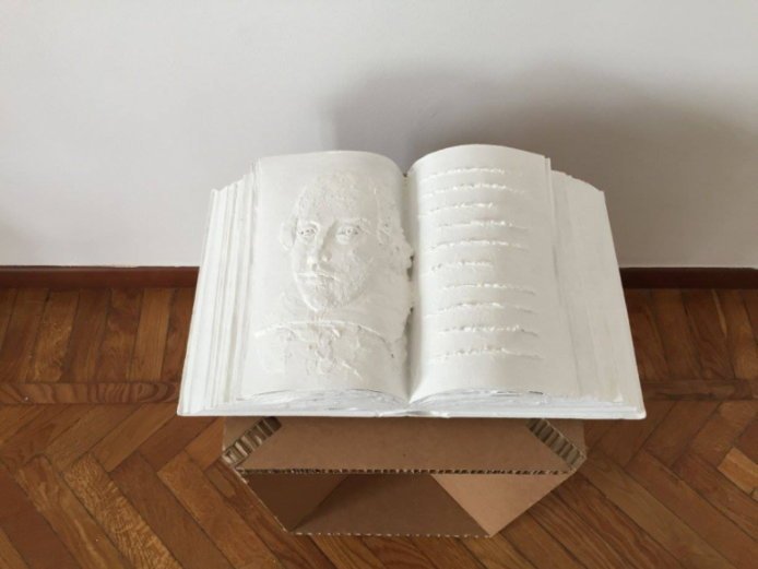 I libri bianchi di Lorenzo Perrone in mostra alla Kasa dei Libri dal 18 al 31 marzo 2016