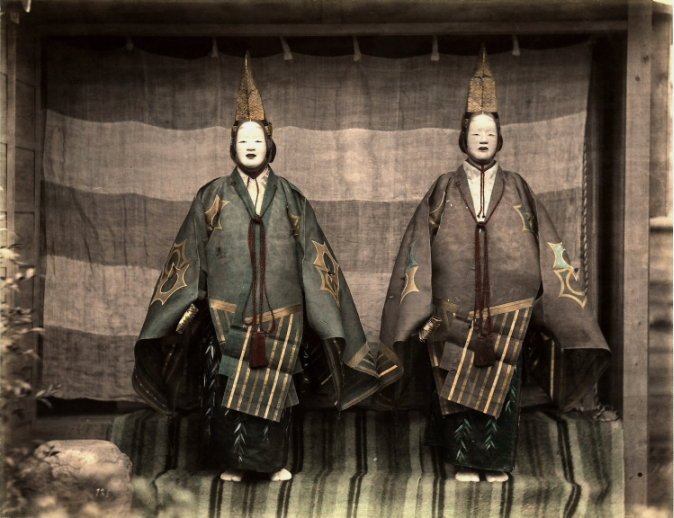 Felice Beato, Due attori del teatro tradizionale giapponese, 1865 ca. Raccolte Museali Fratelli Alinari(RMFA)-collezione Favrod Firenze