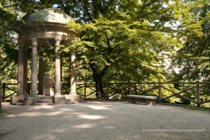 Tempietto dedicato ad Amore nel Parco di Villa Reale a Milano