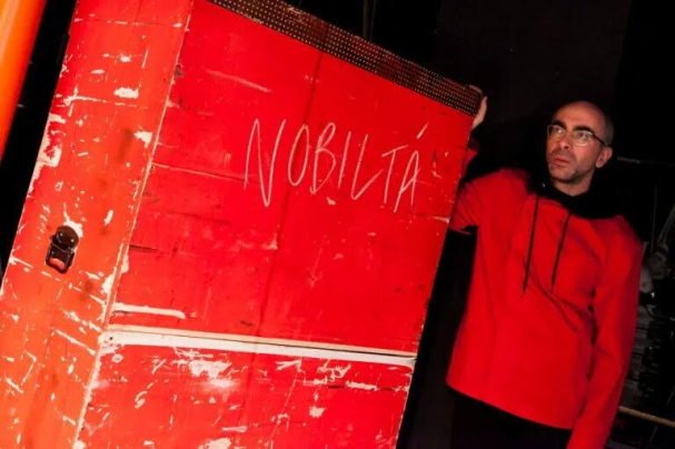 Miseria & Nobiltà, dal 17 al 29 gennaio al Teatro Sala Fontana di Milano.