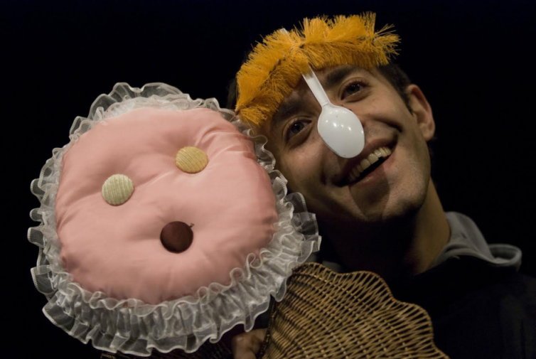 Sabato 14 e domenica 15 gennaio al Teatro Sala Fontana di Milano lo spettacolo per bambini Il pifferaio di Hamelin