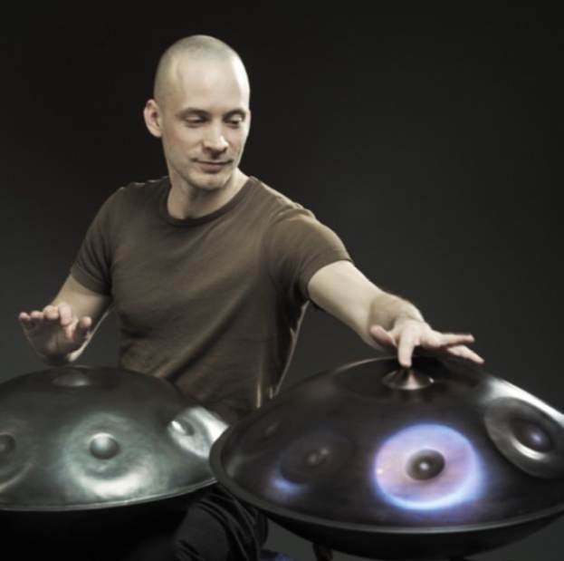 Concerti a Milano: David Kuckhermann e il suo handpan live al Teatro degli Arcimboldi