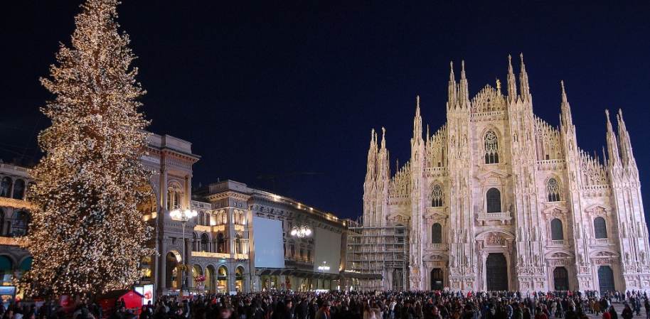 Vacanze di Natale a Milano: non lasciatevi sopraffare dalle basse temperature e concedetevi un bel Natale tutto meneghino fra allegria, shopping e cultura.