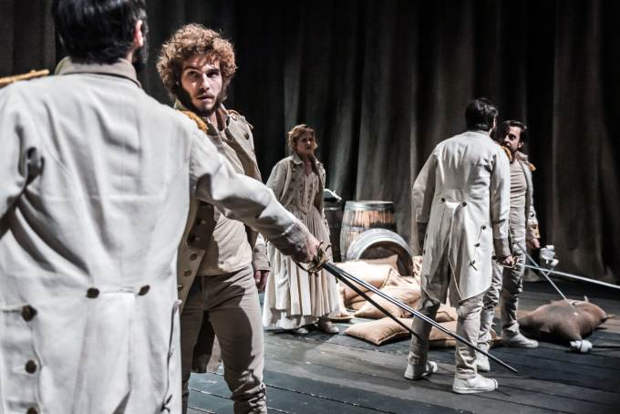 Teatro Fontana di Milano: dal 30 7 aprile al 5 maggio La guerra. Richiedi i biglietti in sconto