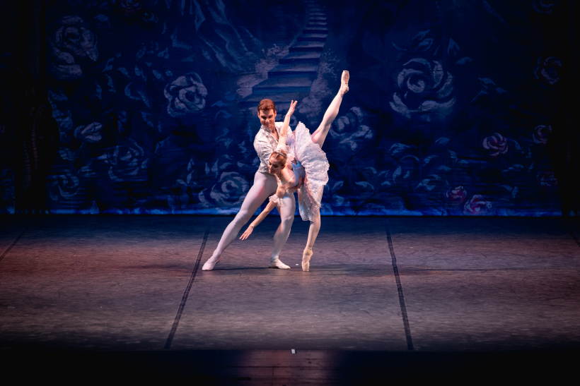 lo schiaccianoci con Accademia Ucraina di Balletto al Teatro degli Arcimboldi di Milano