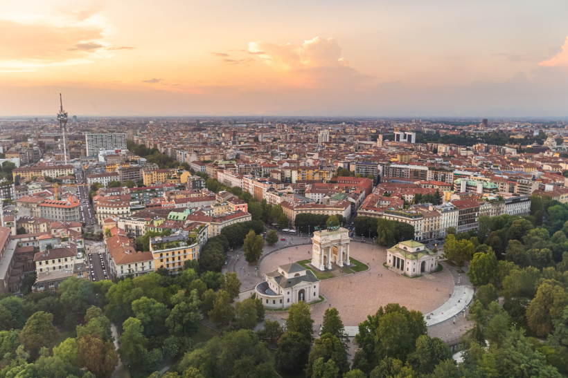 vista dello skyline di Milano dalla Torre Branca