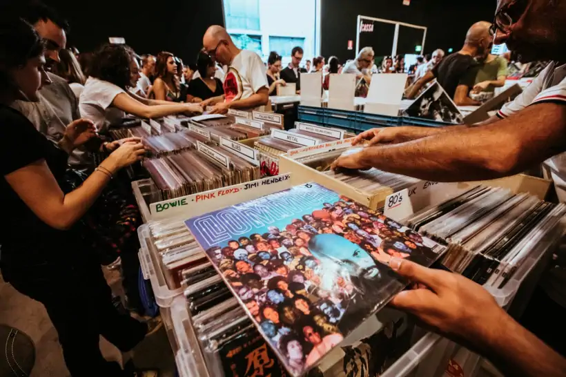 Domenica 16 aprile: East Market Milano  apre e festeggia il Record Store Day 2023