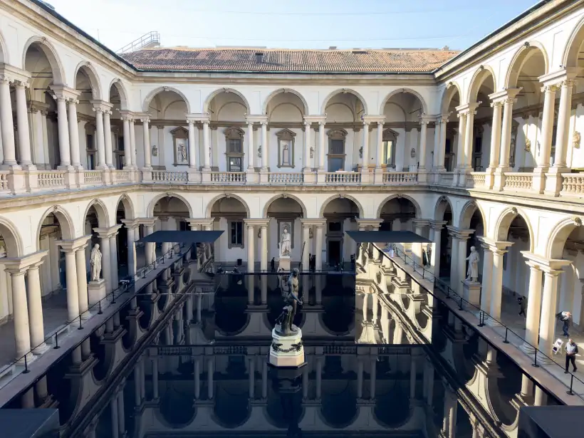 Fuorisalone 2023: cosa vedere a Milano. Installazione alla Pinacoteca di Brera