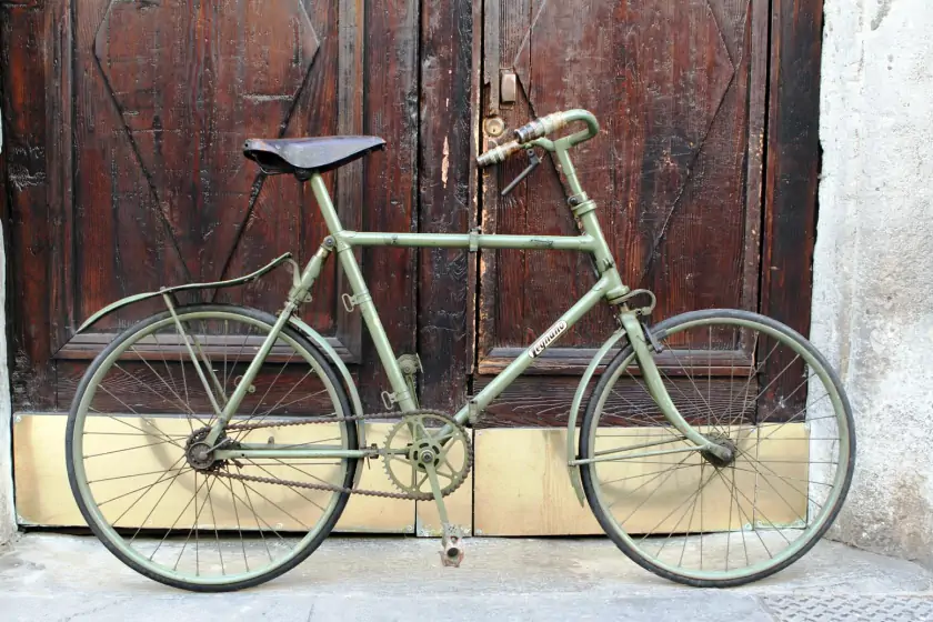 Rossignoli Milano presenta la mostra gratuita Biciclette Ritrovate