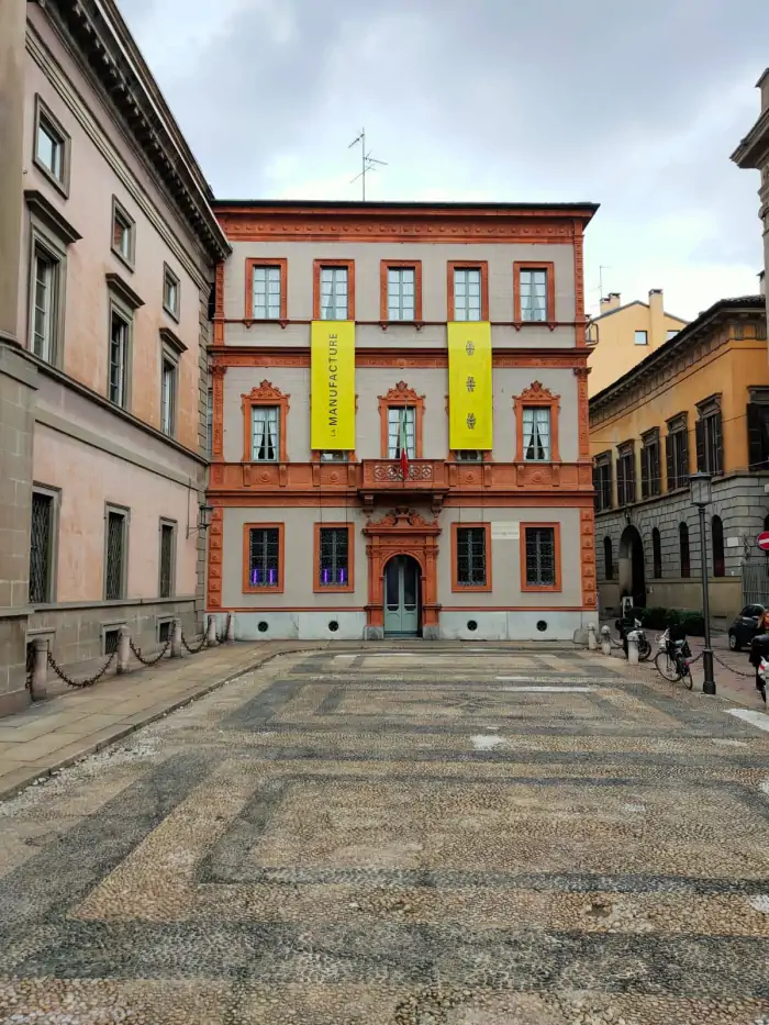 Casa Manzoni Milano: facciata esterna