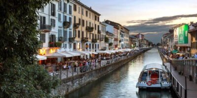 Visita guidata in barca sui Navigli di Milano: date nel weekend e costi biglietti