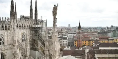 skyline milano: vista dalle terrazze del Duomo