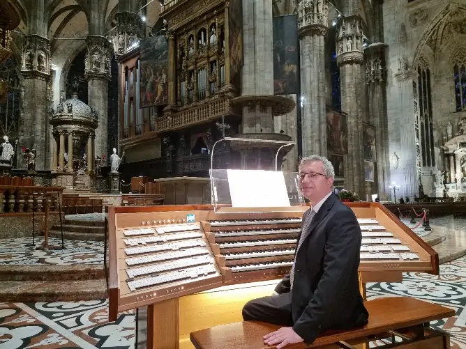 Duomo di Milano: l'Organo della Cattedrale e l'Organista Alessandro La Ciacera