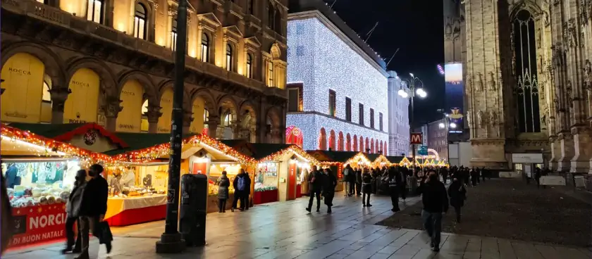 mercatini di Natale 2023 in Piazza Duomo a Milano