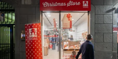 Mercatini di Natale a Milano: aperto il temporary solidale di VIDAS per Casa Sollievo Bimbi