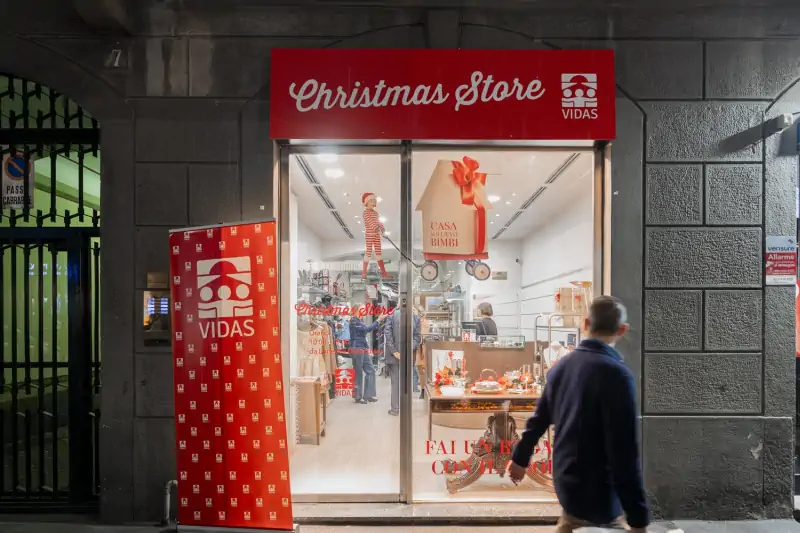 Mercatini di Natale a Milano: aperto il temporary solidale di VIDAS per Casa Sollievo Bimbi