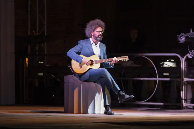 Simone Cristicchi in concerto al Teatro Fontana di Milano