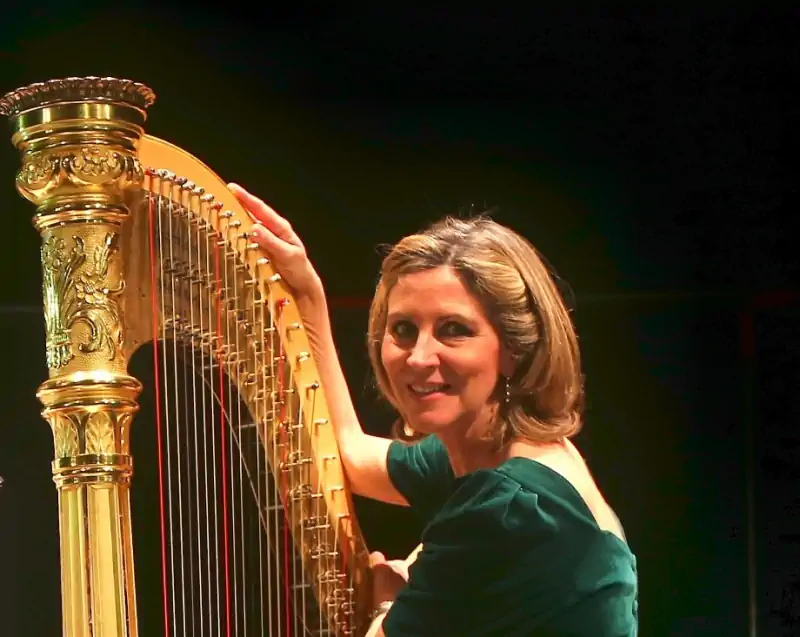 Luisa Prandina arpa in concerto a Milano