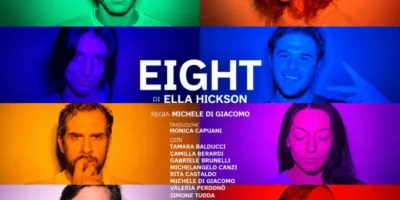 Lo spettacolo Eight di Ella Hickson al Teatro Elfo Puccini di Milano